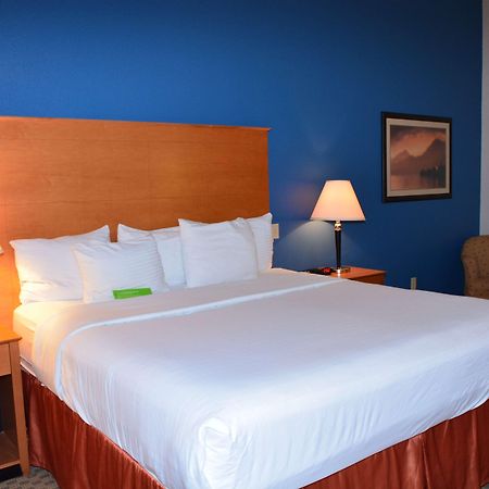 Baymont Inn & Suites Brenham Esterno foto