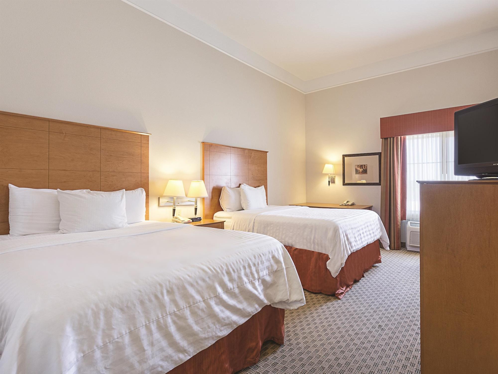 Baymont Inn & Suites Brenham Esterno foto