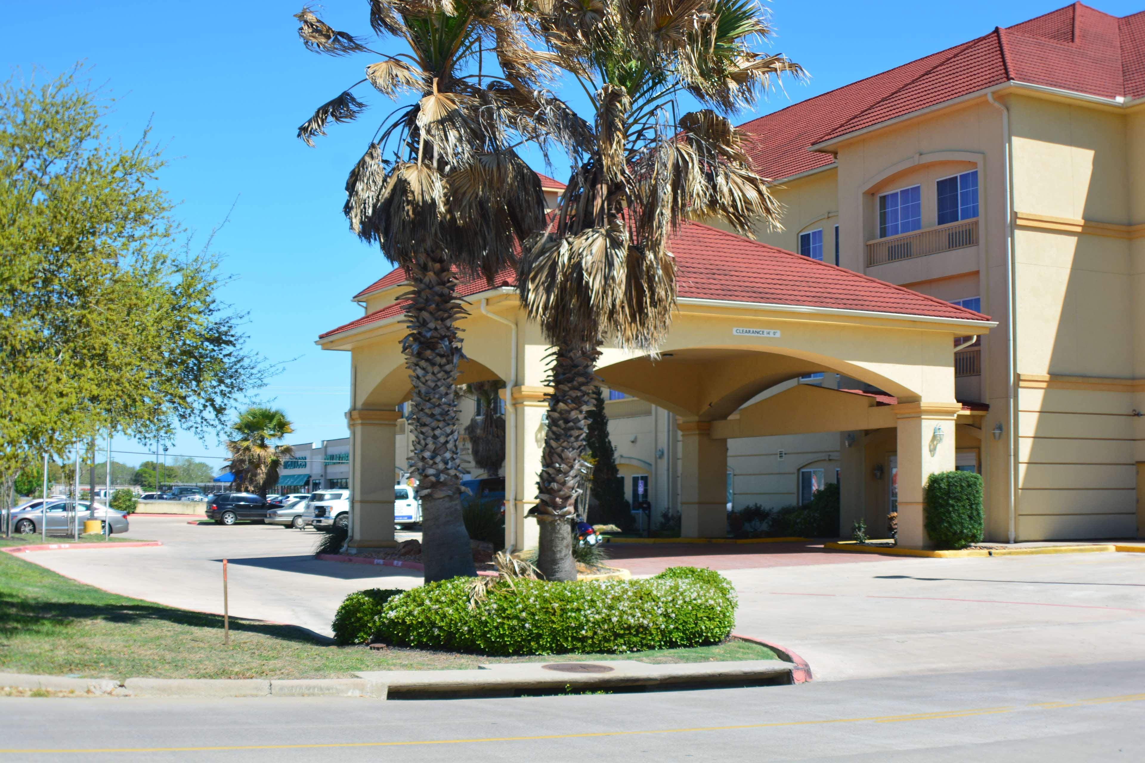 Baymont Inn & Suites Brenham Esterno foto