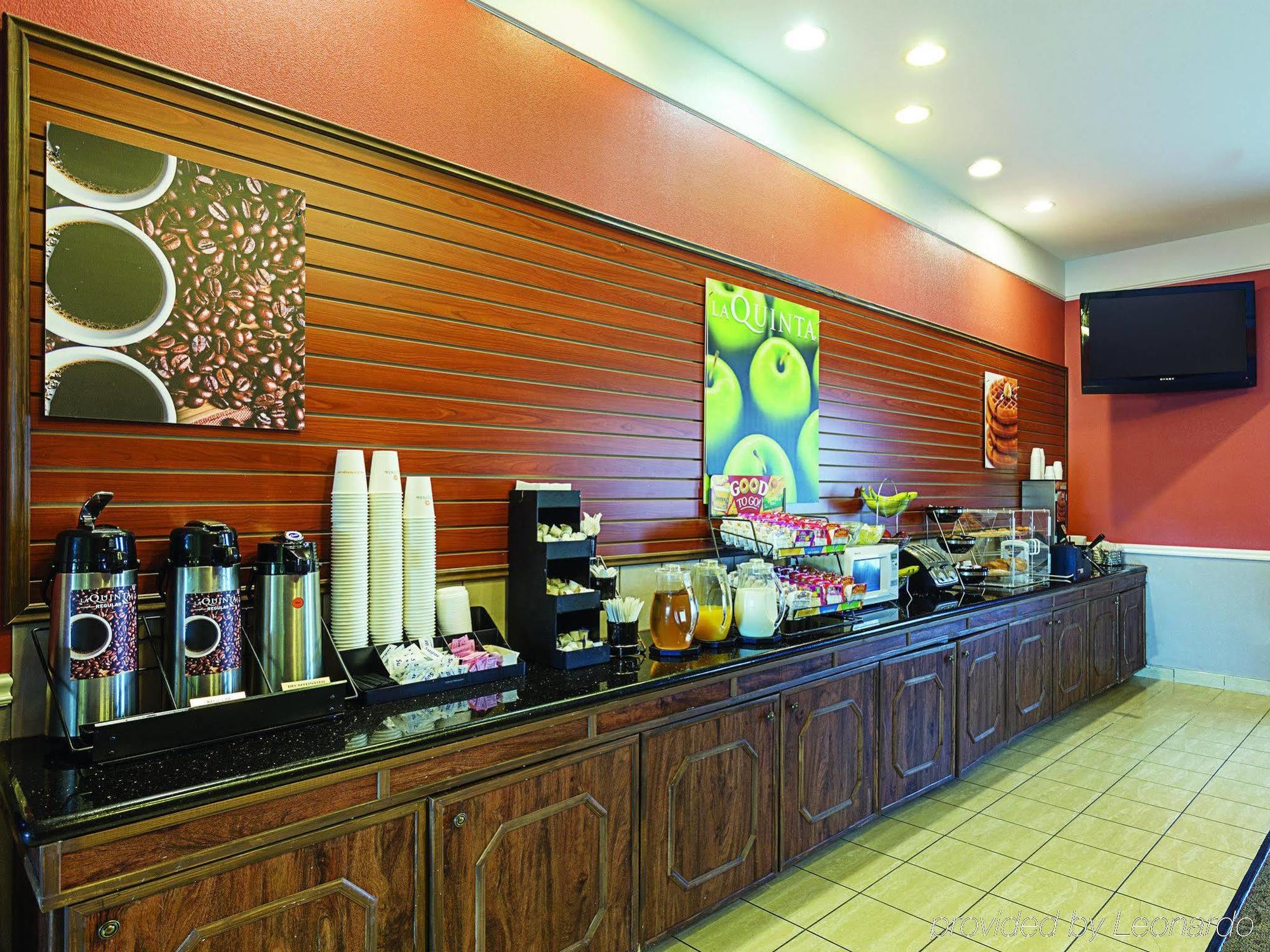 Baymont Inn & Suites Brenham Esterno foto