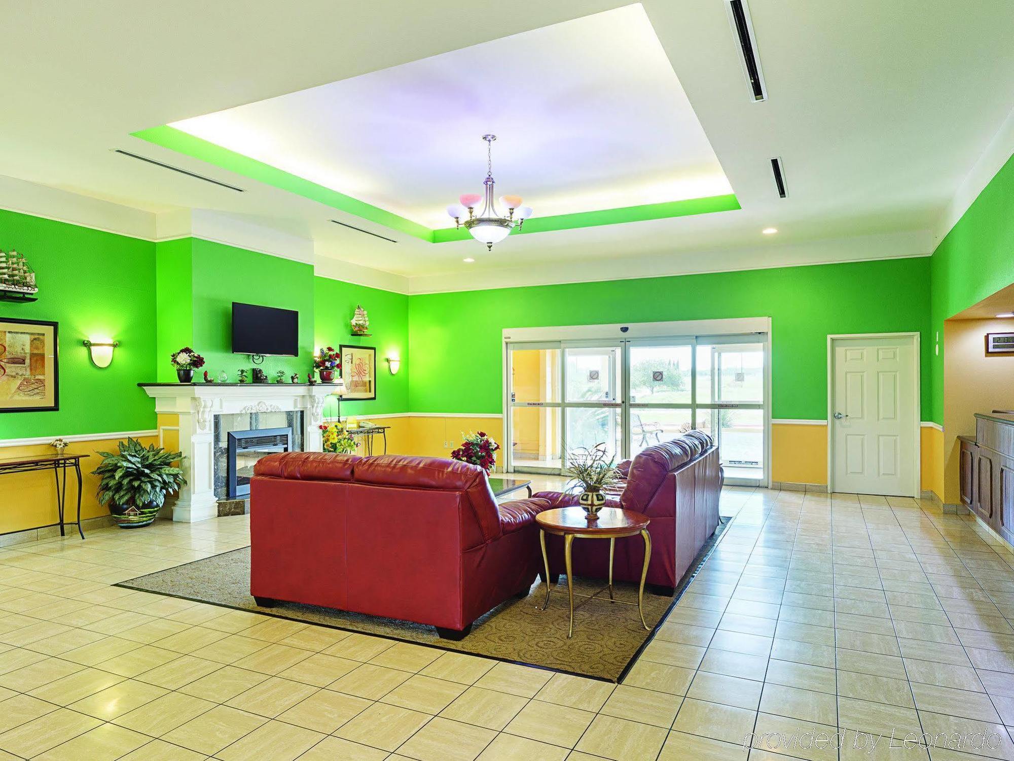 Baymont Inn & Suites Brenham Esterno foto
