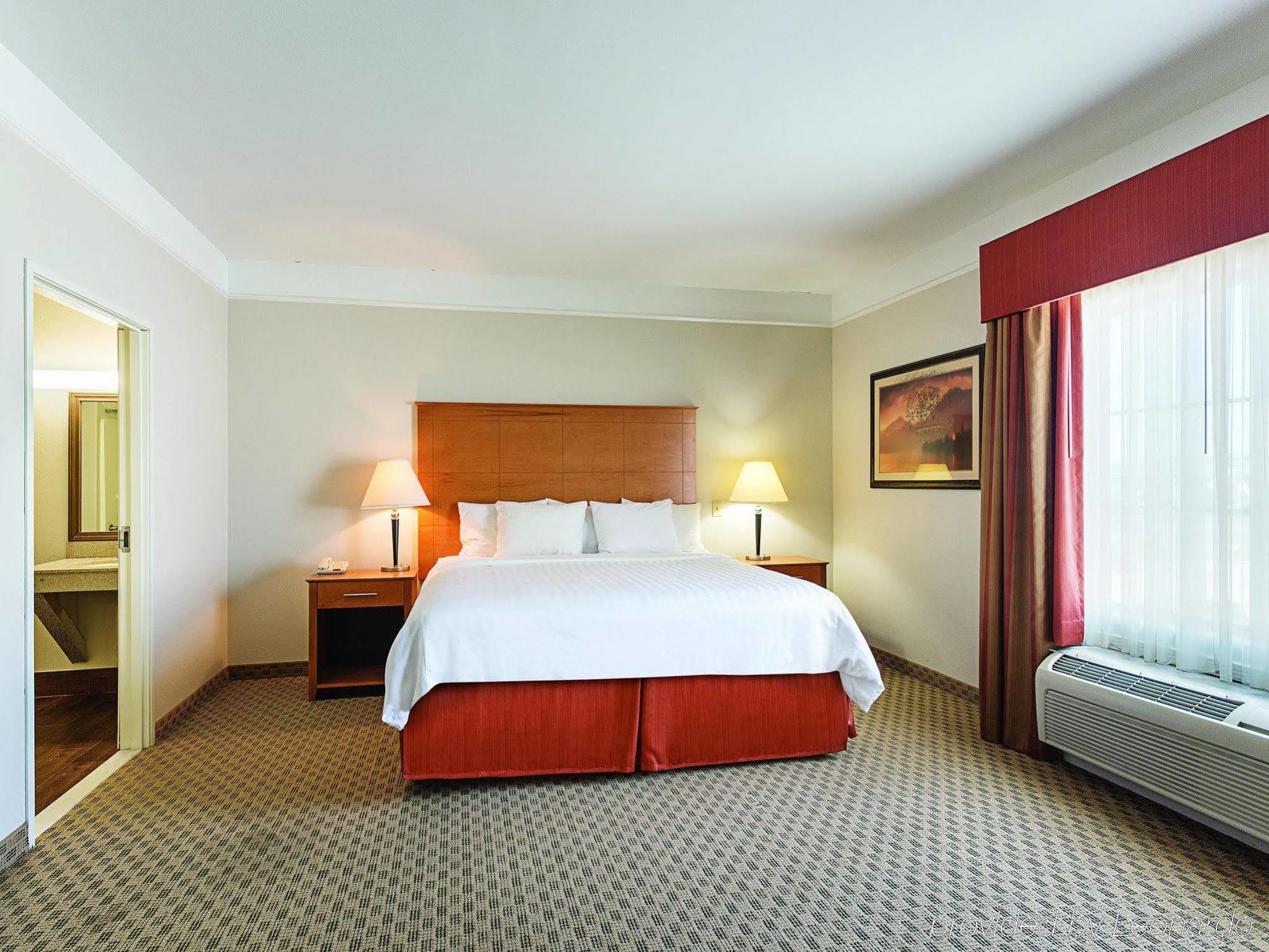 Baymont Inn & Suites Brenham Esterno foto
