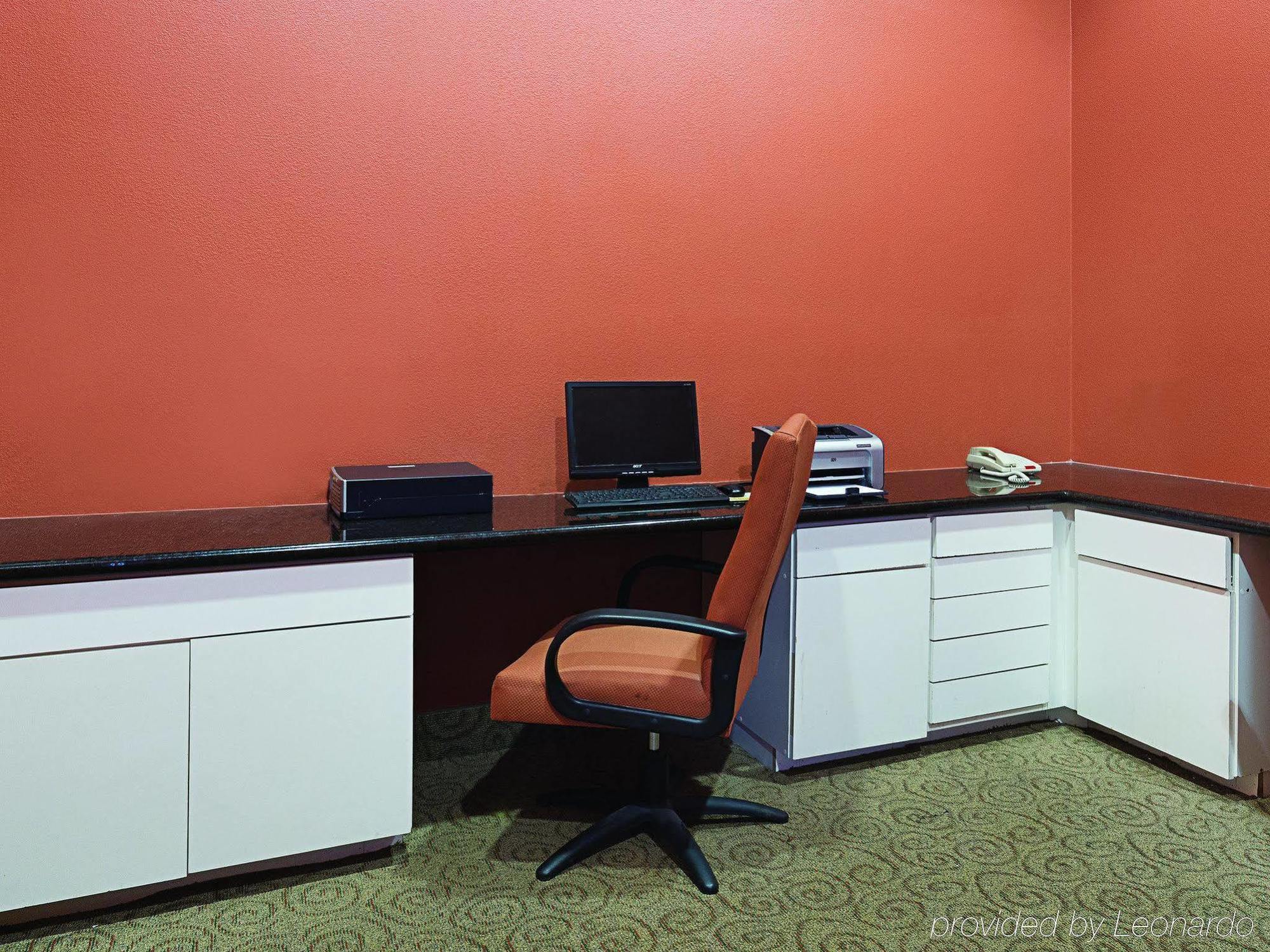 Baymont Inn & Suites Brenham Esterno foto