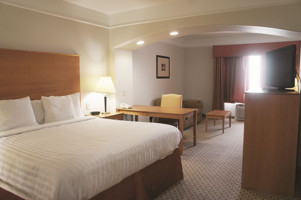 Baymont Inn & Suites Brenham Camera foto